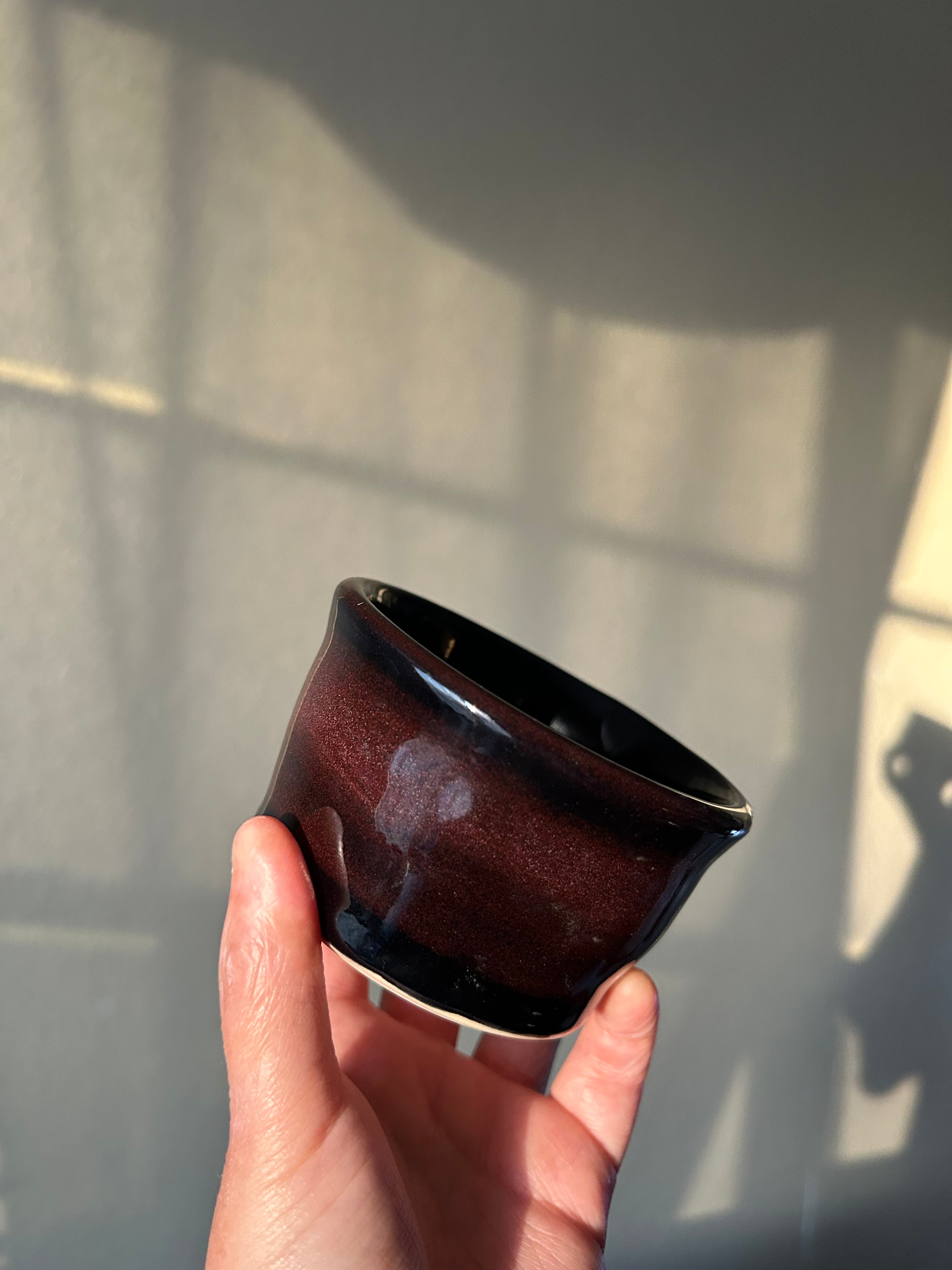 Dark cup