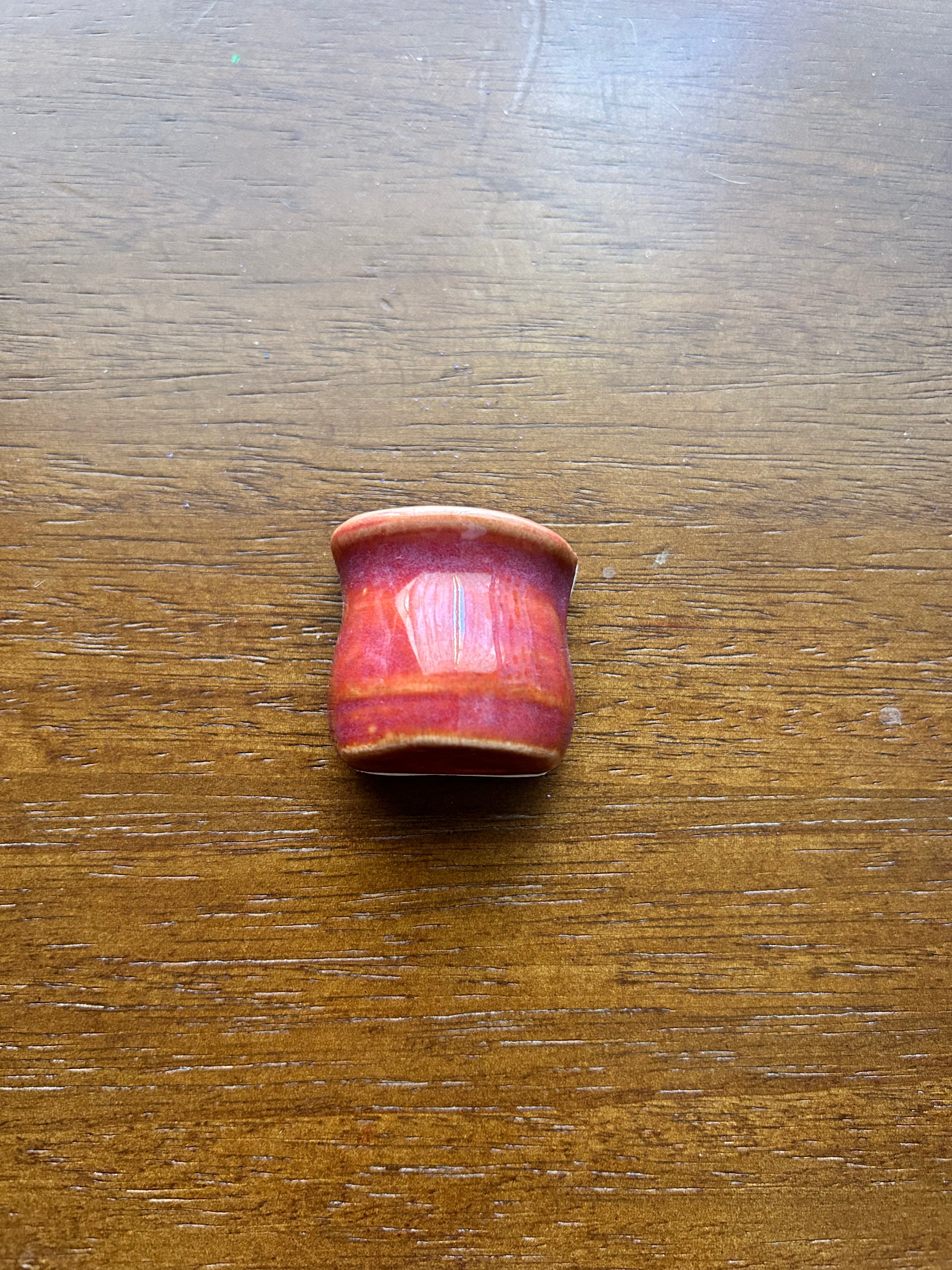 Vase magnet